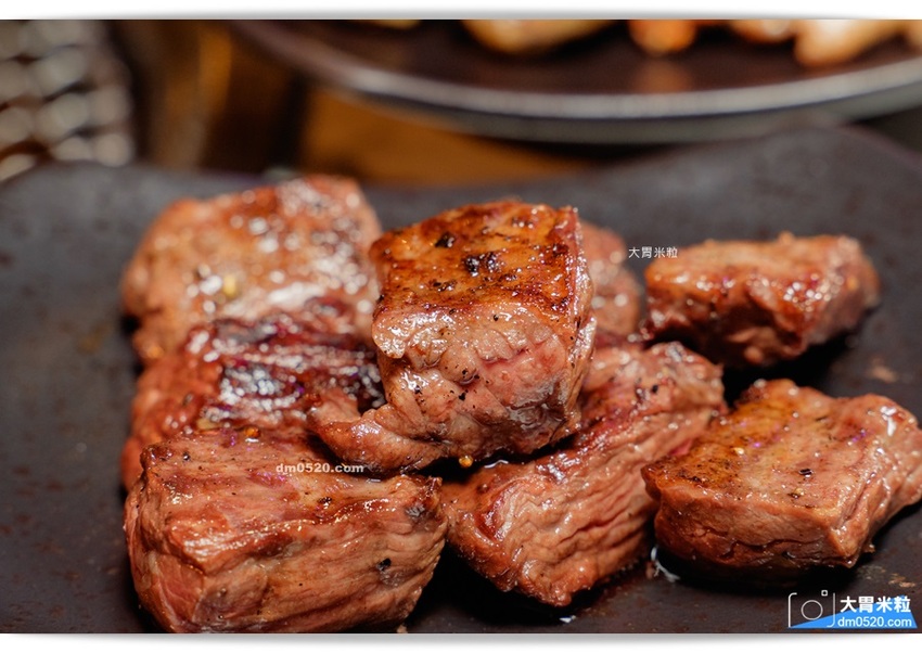 YKNK club遠百信義