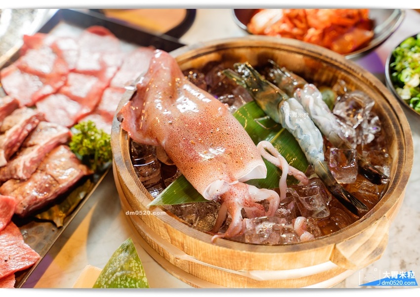 YKNK club遠百信義