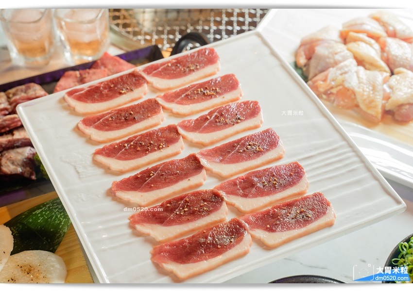 YKNK club遠百信義