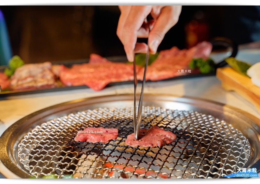 YKNK club遠百信義