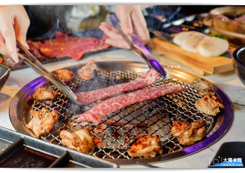 YKNK club遠百信義