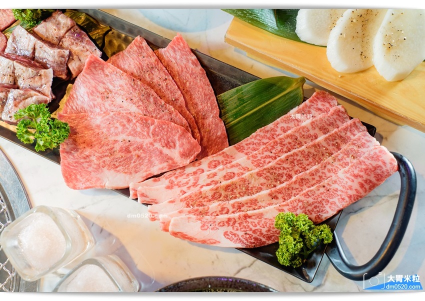 YKNK club遠百信義