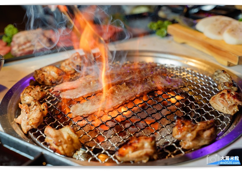 YKNK club遠百信義