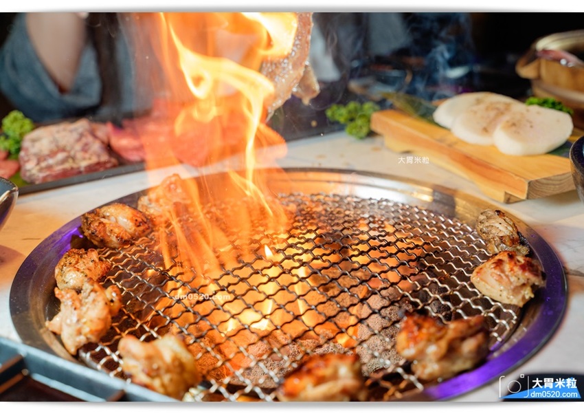 YKNK club遠百信義