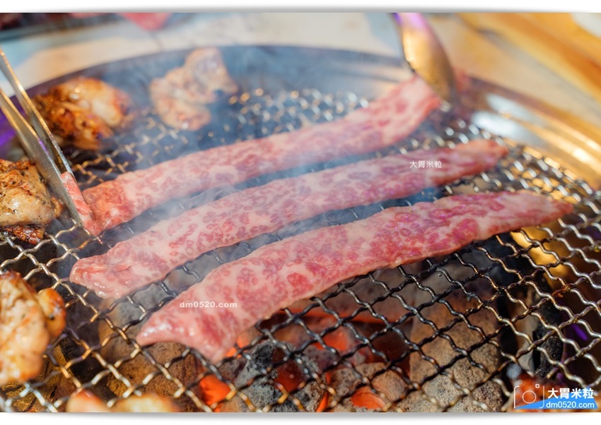 YKNK club遠百信義