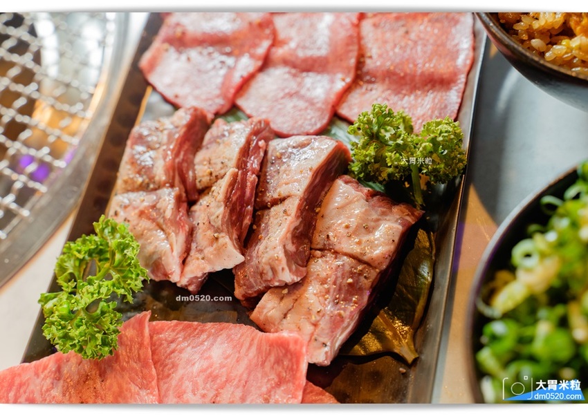 YKNK club遠百信義