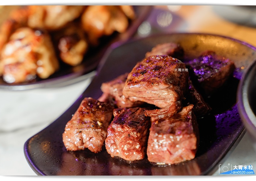 YKNK club遠百信義