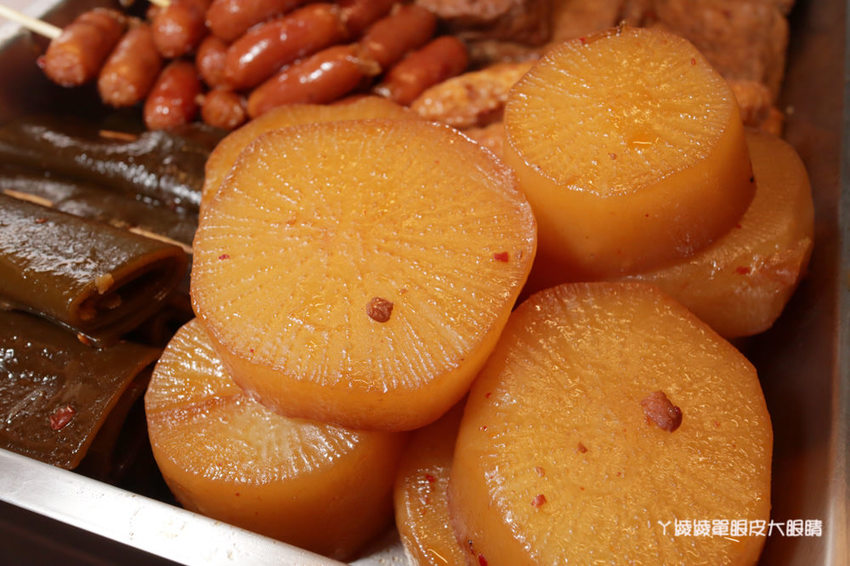 新竹滷味推薦秘醬滷味!來自上海的冷滷味,獨門滷汁香氣逼人!必吃巨大旗津黑輪片跟炸蛋