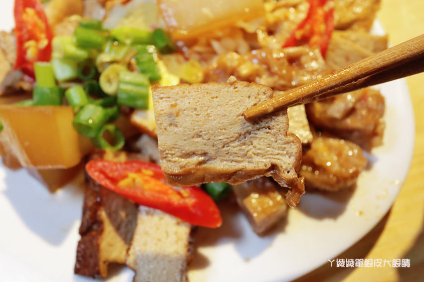 新竹滷味推薦秘醬滷味!來自上海的冷滷味,獨門滷汁香氣逼人!必吃巨大旗津黑輪片跟炸蛋