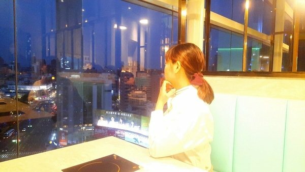 美食 ░ jhujian築間幸福鍋物 高雄大立店,豐富新鮮的海鮮和高CP值性價比,吃火鍋看夜景-高雄質感火鍋推薦_90.jpg 美食 ░ jhujian築間幸福鍋物 高雄大立店,豐富新鮮的海鮮和高CP值性價比,吃火鍋看夜景-高雄質感火鍋推薦_90.jpg