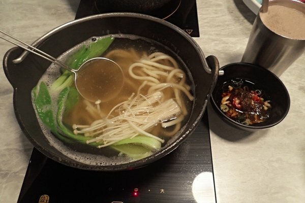 美食 ░ jhujian築間幸福鍋物 高雄大立店,豐富新鮮的海鮮和高CP值性價比,吃火鍋看夜景-高雄質感火鍋推薦_39.jpg 美食 ░ jhujian築間幸福鍋物 高雄大立店,豐富新鮮的海鮮和高CP值性價比,吃火鍋看夜景-高雄質感火鍋推薦_39.jpg