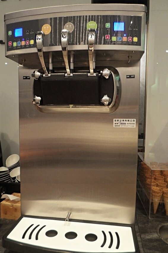 美食 ░ jhujian築間幸福鍋物 高雄大立店,豐富新鮮的海鮮和高CP值性價比,吃火鍋看夜景-高雄質感火鍋推薦_58.jpg 美食 ░ jhujian築間幸福鍋物 高雄大立店,豐富新鮮的海鮮和高CP值性價比,吃火鍋看夜景-高雄質感火鍋推薦_58.jpg