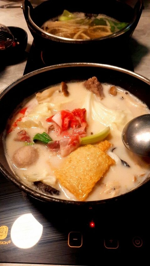 美食 ░ jhujian築間幸福鍋物 高雄大立店,豐富新鮮的海鮮和高CP值性價比,吃火鍋看夜景-高雄質感火鍋推薦_81.jpg 美食 ░ jhujian築間幸福鍋物 高雄大立店,豐富新鮮的海鮮和高CP值性價比,吃火鍋看夜景-高雄質感火鍋推薦_81.jpg