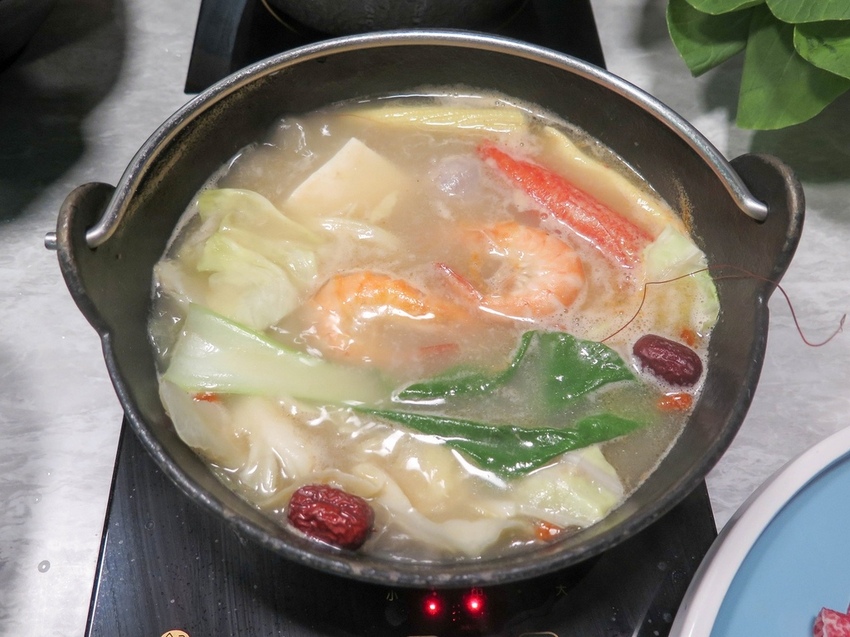 IMG_6643-2.jpg IMG_6643-2.jpg