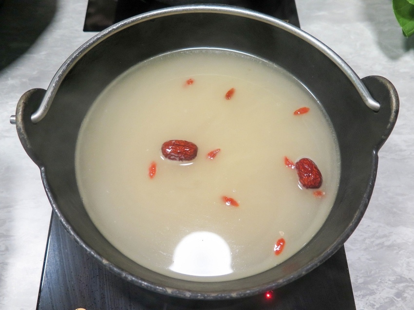 IMG_6629-2.jpg IMG_6629-2.jpg