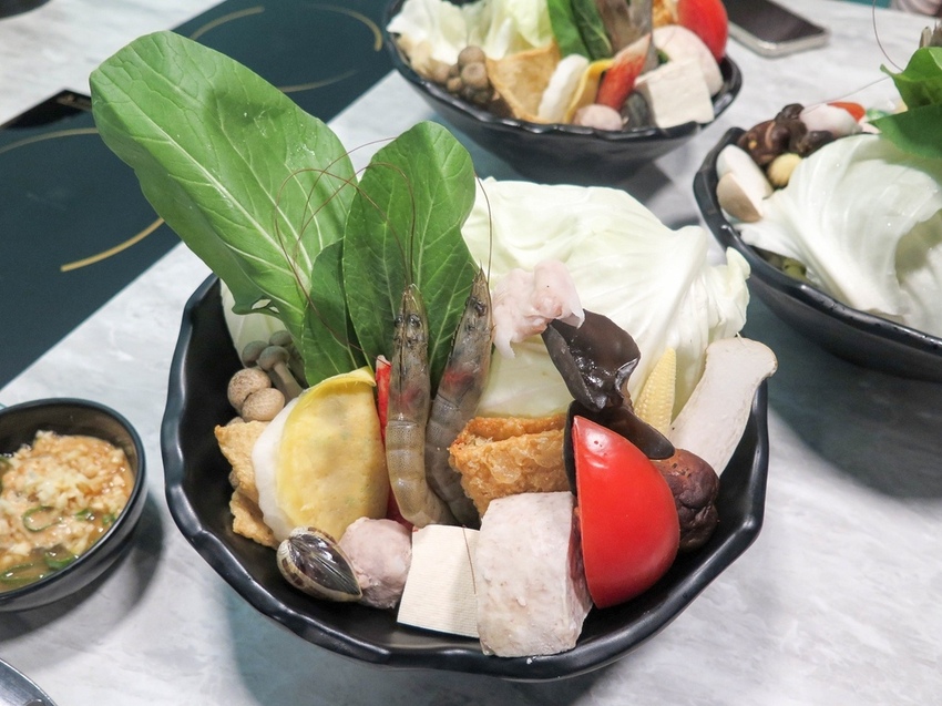 IMG_6628-2.jpg IMG_6628-2.jpg