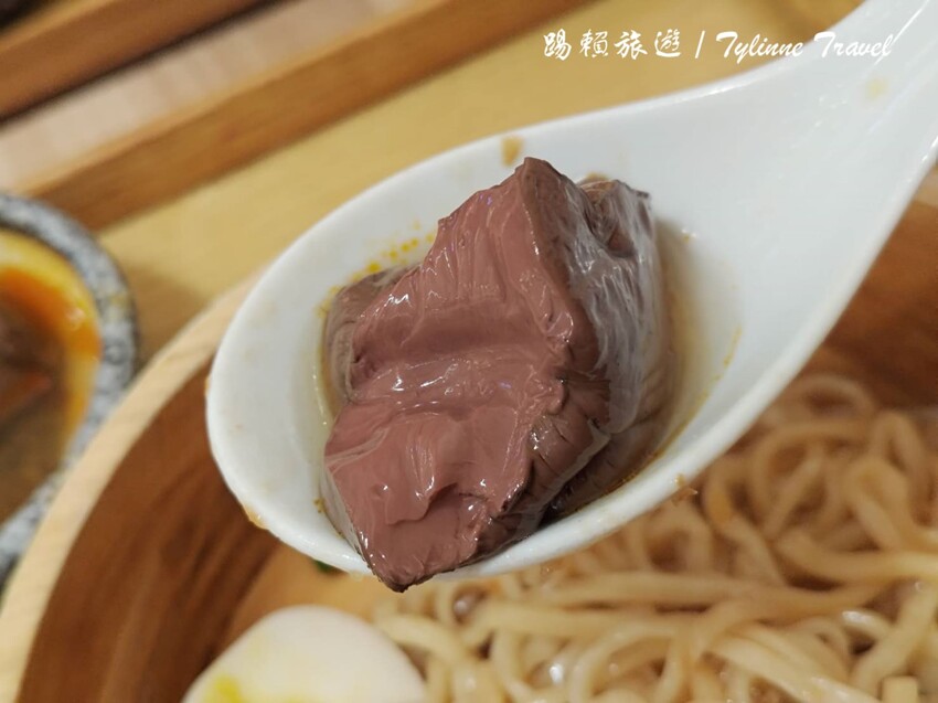 新北市中和區【新北美食】大師兄銷魂麵舖，彈牙麵條搭配濃郁湯頭 | 永安市場四號公園必吃美食 | 中和美食推薦