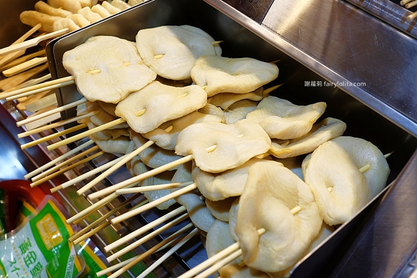 焦糖楓漢方無煙撒粉串燒。平價串燒只要15元，明星藝人私藏口袋名單，連林宥嘉、莎莎、蘇打綠都狂激推！ @蹦啾♥謝蘿莉 La vie heureuse