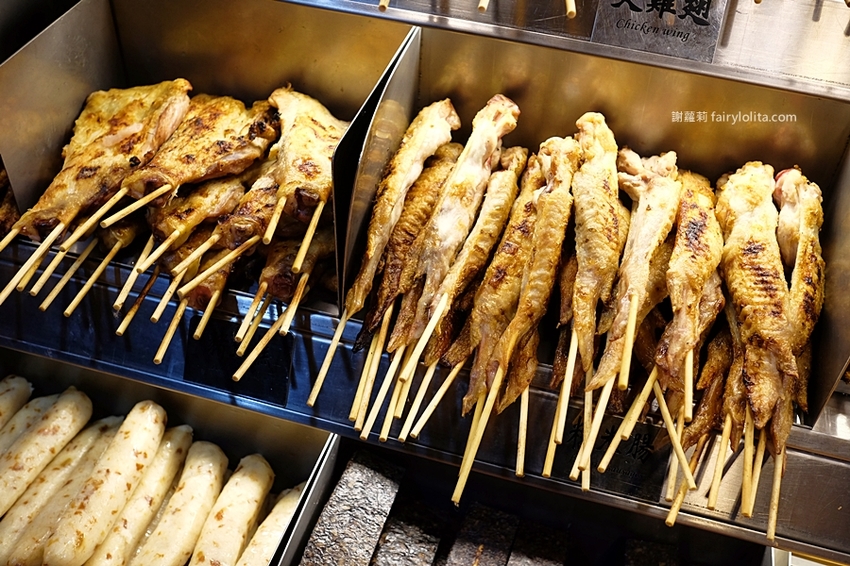 焦糖楓漢方無煙撒粉串燒。平價串燒只要15元，明星藝人私藏口袋名單，連林宥嘉、莎莎、蘇打綠都狂激推！ @蹦啾♥謝蘿莉 La vie heureuse
