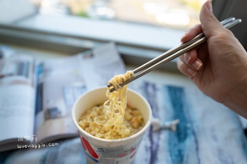 和風炸雞泡麵,摩斯泡麵,日清摩斯,日清杯麵,海洋珍珠堡泡麵 @薇樂莉 Love Viaggio | 旅行.生活.攝影