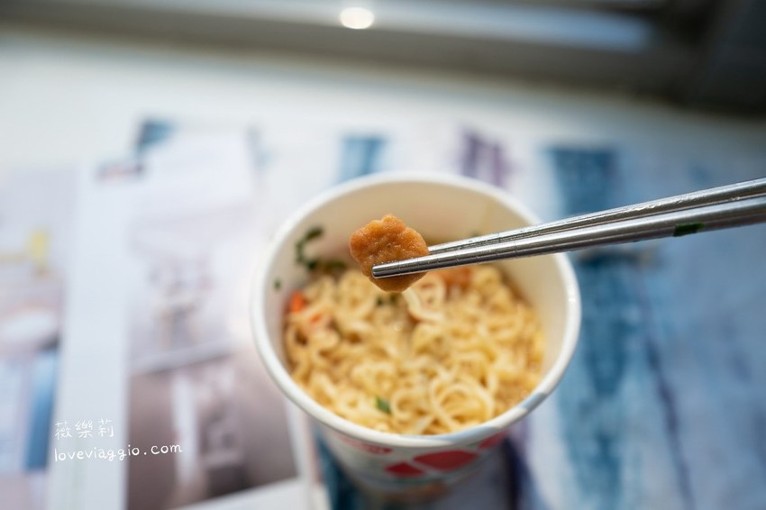 和風炸雞泡麵,摩斯泡麵,日清摩斯,日清杯麵,海洋珍珠堡泡麵 @薇樂莉 Love Viaggio | 旅行.生活.攝影