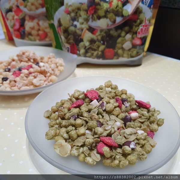 日清綜合水果穀物脆 日清綜合水果穀物脆