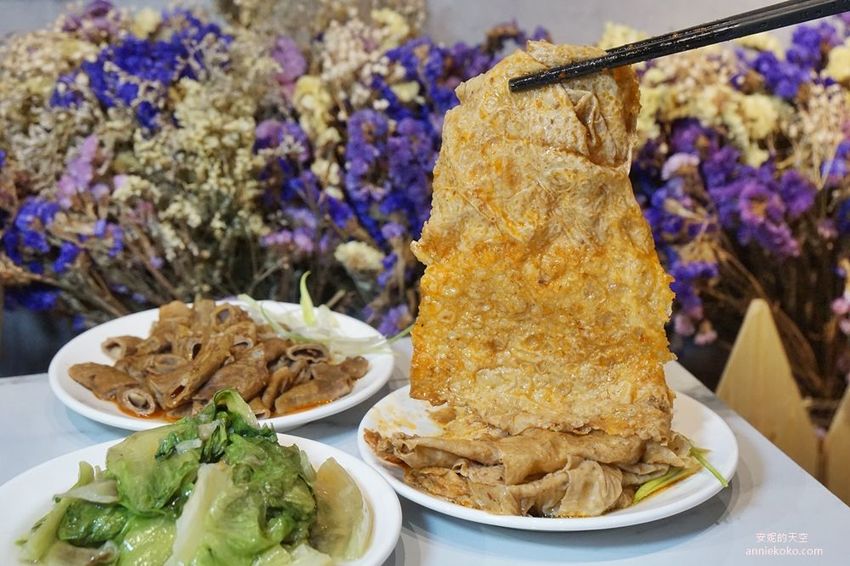 [新莊輔大美食 麻麻號]隱身二樓的超平價麻辣鍋物 百元內就可以吃到澎湃套餐 獨家調配湯頭配料 令人安心的鍋物選擇 - 安妮的天空