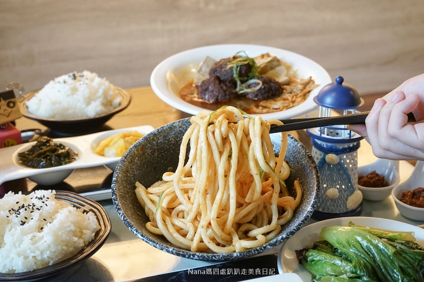 《台北新莊美食》麻麻號 排骨、鴨血、豆腐專賣.香麻度令人滿意(近輔仁大學)