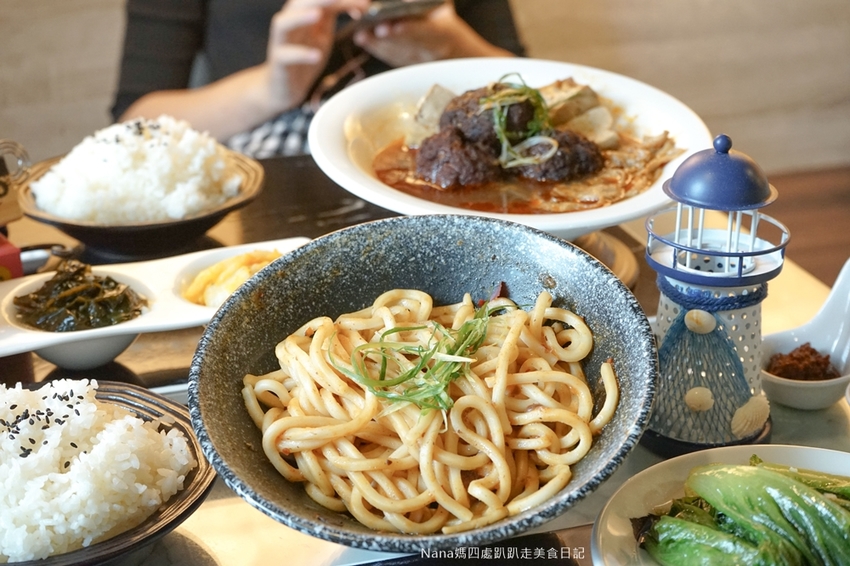 《台北新莊美食》麻麻號 排骨、鴨血、豆腐專賣.香麻度令人滿意(近輔仁大學)