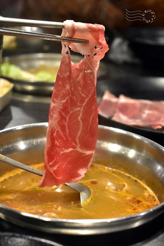 【新千葉火鍋西門町店】牛五花