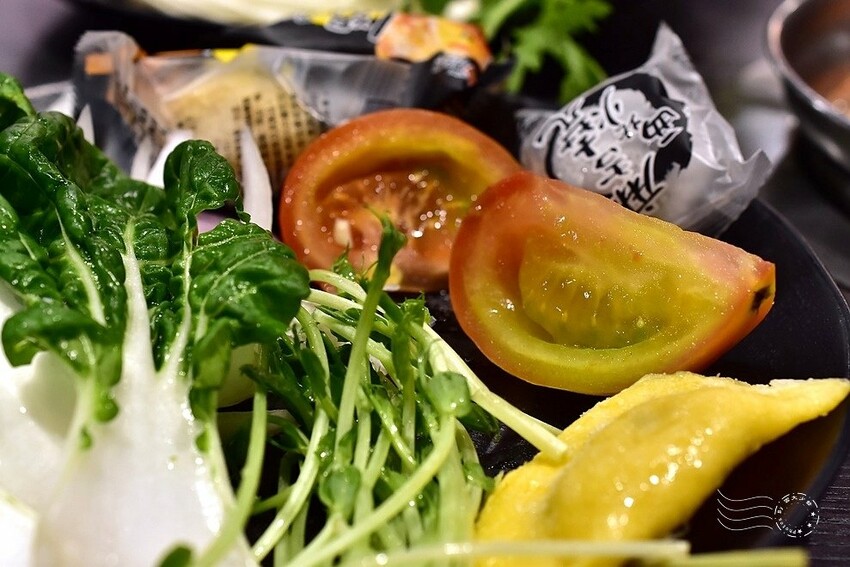 【新千葉火鍋西門町店】番茄