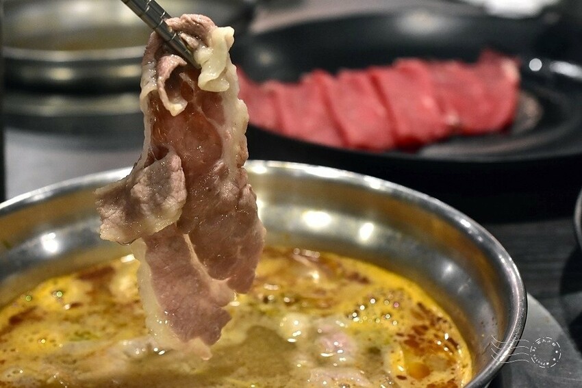 【新千葉火鍋西門町店】牛五花