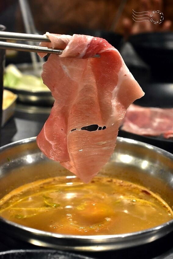 【新千葉火鍋西門町店】