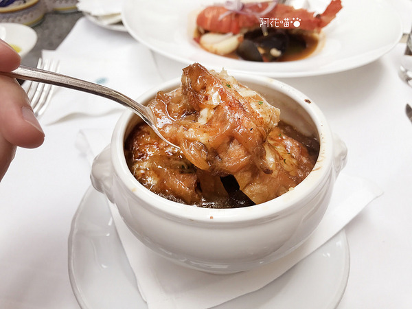 台北西華飯店-Toscana義大利餐廳：【中山國中│乾式熟成牛排】超大天窗玻璃屋，彷彿坐在花園用餐『台北西華飯店-Toscana義大利餐廳』20年的經典義式牛排館，求婚成功率100％的浪漫地點(文末附菜單)