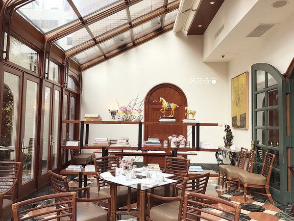 台北西華飯店-Toscana義大利餐廳：【中山國中│乾式熟成牛排】超大天窗玻璃屋，彷彿坐在花園用餐『台北西華飯店-Toscana義大利餐廳』20年的經典義式牛排館，求婚成功率100％的浪漫地點(文末附菜單)