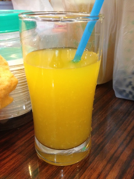 越南河內河粉:不錯吃~生意很好的市場小店~ 越南河內河粉:不錯吃~生意很好的市場小店~