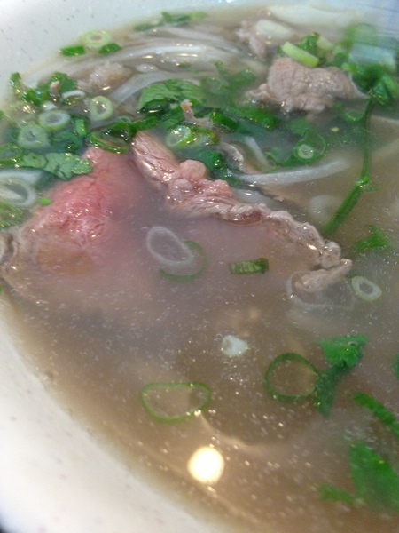 越南河內河粉:不錯吃~生意很好的市場小店~ 越南河內河粉:不錯吃~生意很好的市場小店~