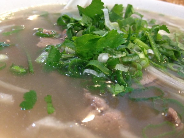 越南河內河粉:不錯吃~生意很好的市場小店~ 越南河內河粉:不錯吃~生意很好的市場小店~