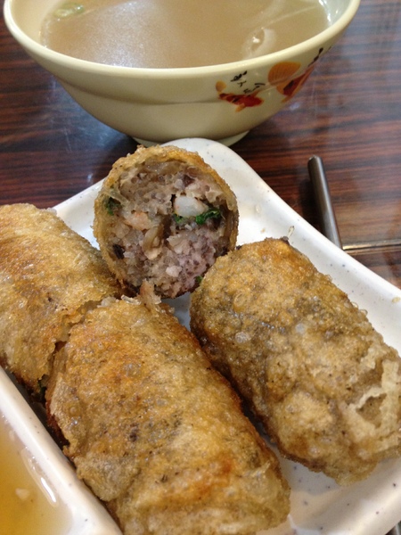 越南河內河粉:不錯吃~生意很好的市場小店~ 越南河內河粉:不錯吃~生意很好的市場小店~