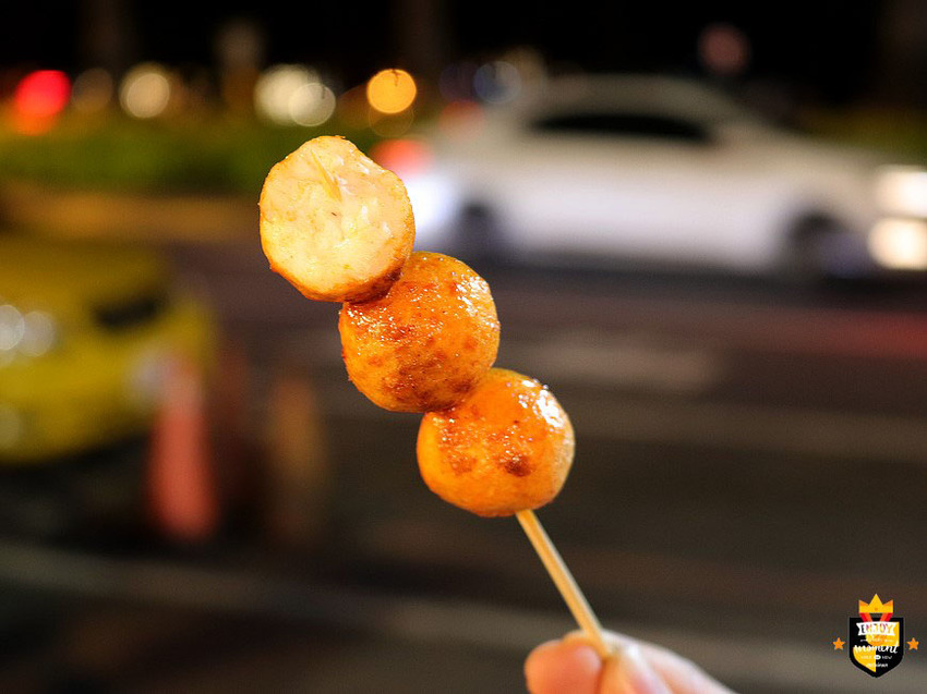 台南魚蛋／只有夜市吃得到／在地飄香10多年／十多種中藥材滷包／麻辣藥膳湯汁