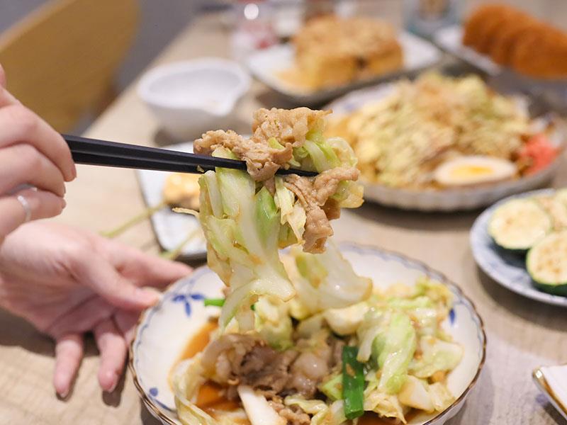 新竹竹北日式居酒屋！橫丁六八屋直火炭烤，老饕最愛串燒、日式炒麵。