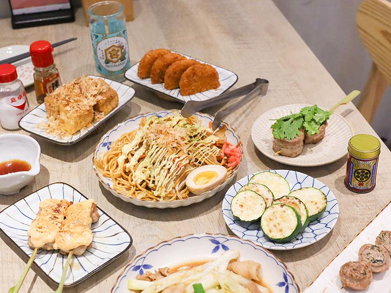 新竹竹北日式居酒屋！橫丁六八屋直火炭烤，老饕最愛串燒、日式炒麵。