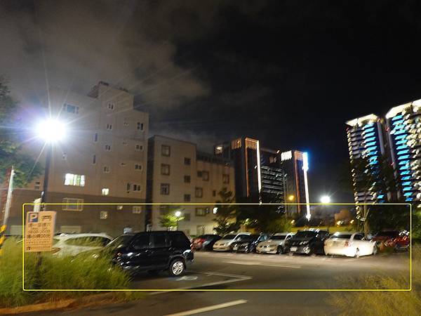 勝利十一路停車場 (2).JPG