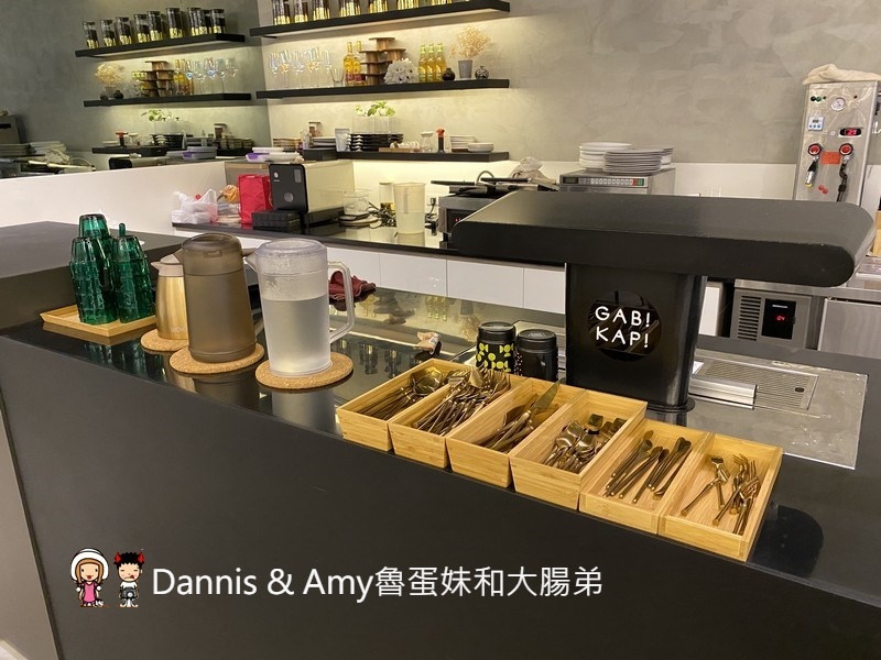 《台北內湖咖啡店》GABIKAPI咖啡廳。時尚好拍咖啡表現也不俗︱捷運站西湖站,港墘站附近（影片）