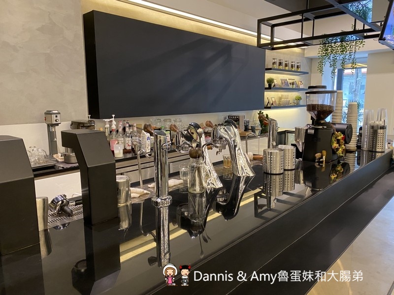 《台北內湖咖啡店》GABIKAPI咖啡廳。時尚好拍咖啡表現也不俗︱捷運站西湖站,港墘站附近（影片）