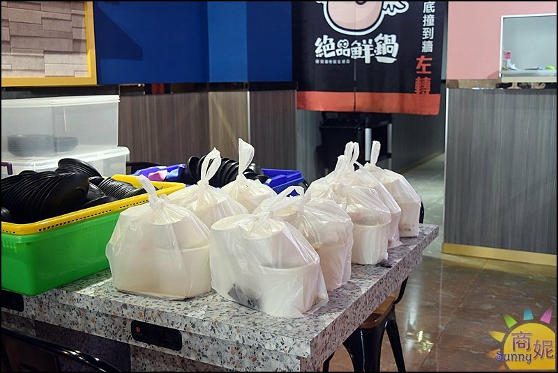 絕品鮮鍋|網評4.8星梧棲蒸氣鍋!海鮮塔無敵鮮一鍋兩吃還有甘貝雜炊粥.免服務費不限時.壽星禮振興券多種優惠