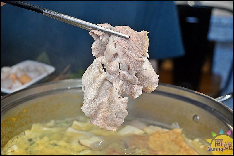 絕品鮮鍋|網評4.8星梧棲蒸氣鍋!海鮮塔無敵鮮一鍋兩吃還有甘貝雜炊粥.免服務費不限時.壽星禮振興券多種優惠