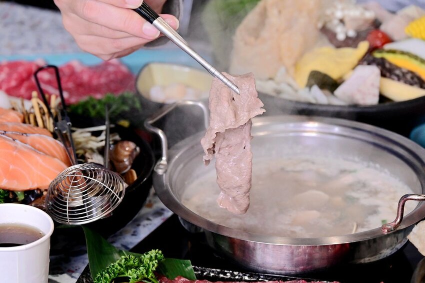 網評4.9超高分激推 海線高CP值蒸氣鍋8種海鮮+2厚切肉+雜炊吃超飽 _絕品鮮鍋梧棲店