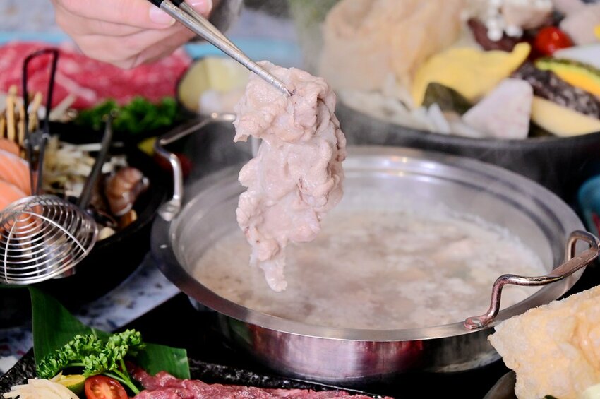 網評4.9超高分激推 海線高CP值蒸氣鍋8種海鮮+2厚切肉+雜炊吃超飽 _絕品鮮鍋梧棲店