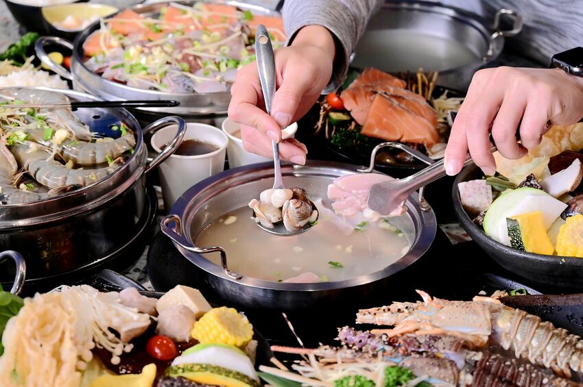 網評4.9超高分激推 海線高CP值蒸氣鍋8種海鮮+2厚切肉+雜炊吃超飽 _絕品鮮鍋梧棲店